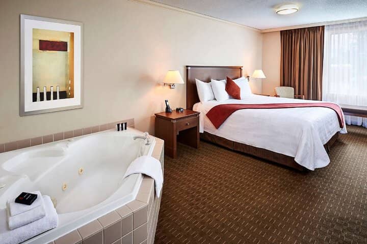 Room 14 of 37