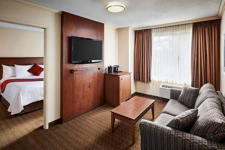 Room 7 of 37